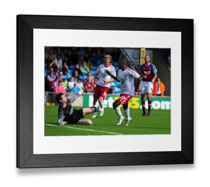 Framed Print : Adomah Scores Opening Goal: Scunthorpe United vs. Bristol City, Championship 2010