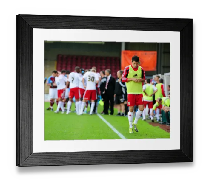 Framed Print : Ivan Sproule in Action: Scunthorpe United vs. Bristol City, Championship 2010