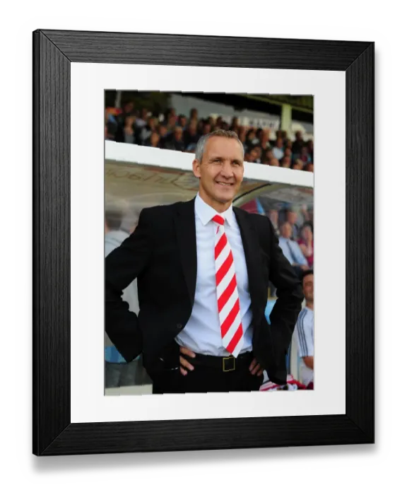 Framed Print : Keith Millen and Bristol City Face Off Against Scunthorpe United in Championship Showdown at Glanford Park (September 11, 2010)