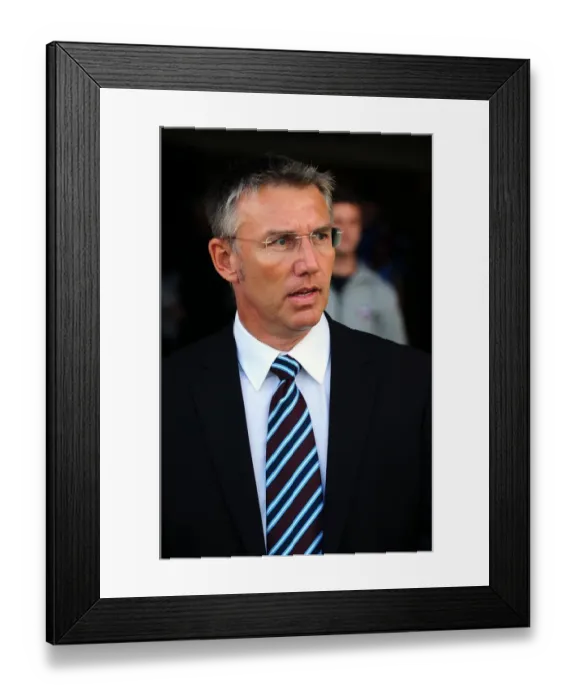 Framed Print : Nigel Adkins vs. Bristol City: Scunthorpe United vs. Championship Rivals at Glanford Park (September 11, 2010) Framed Print : Nigel Adkins vs. Bristol City: Scunthorpe United vs. Championship Rivals at Glanford Park (September 11, 2010)