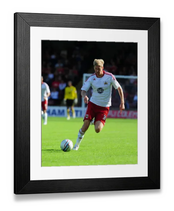 Framed Print : Jon Stead in Action: Scunthorpe United vs. Bristol City, Championship 2010