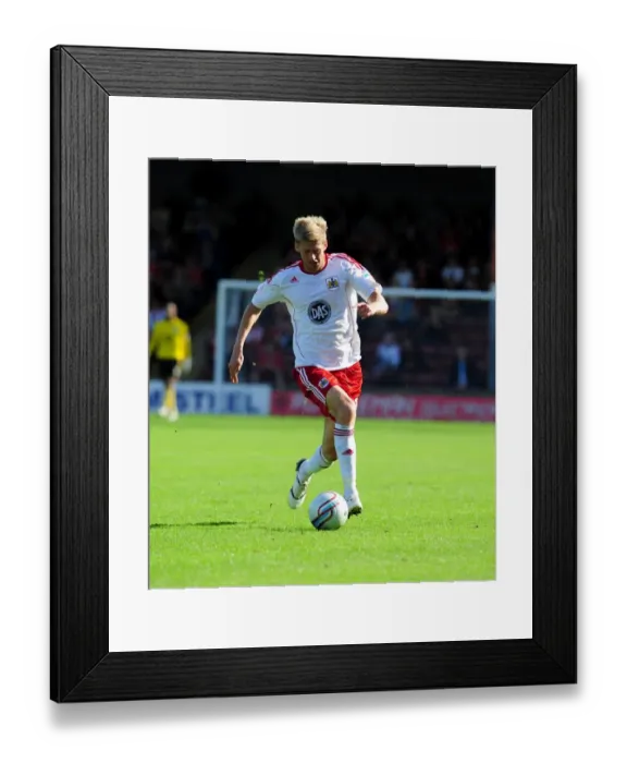 Framed Print : Jon Stead Scores for Bristol City against Scunthorpe United in Championship Match, September 11, 2010 Framed Print : Jon Stead Scores for Bristol City against Scunthorpe United in Championship Match, September 11, 2010