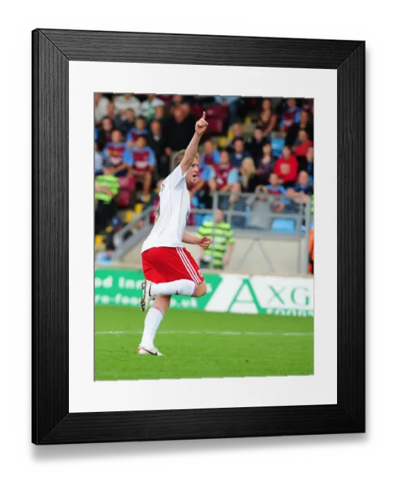 Framed Print : Thrilling Goal Celebration: David Clarkson Stuns Scunthorpe United in Championship Match (11 / 09 / 2010) Framed Print : Thrilling Goal Celebration: David Clarkson Stuns Scunthorpe United in Championship Match (11 / 09 / 2010)