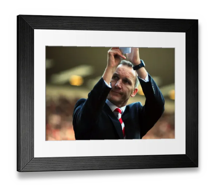 Framed Print : Keith Millen Leads Bristol City at Turf Moor against Burnley, Championship 2010 Framed Print : Keith Millen Leads Bristol City at Turf Moor against Burnley, Championship 2010