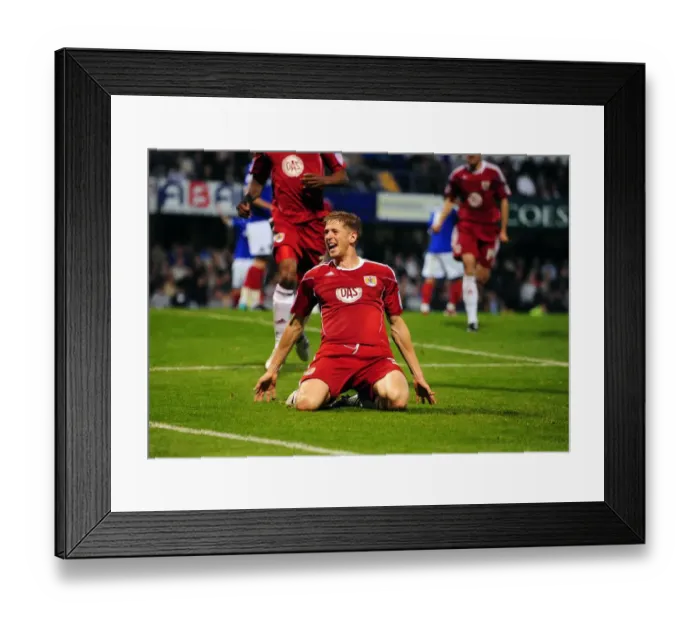 Framed Print : Jon Stead's Euphoric Goal Celebration vs. Portsmouth (Bristol City, Championship, September 2010)