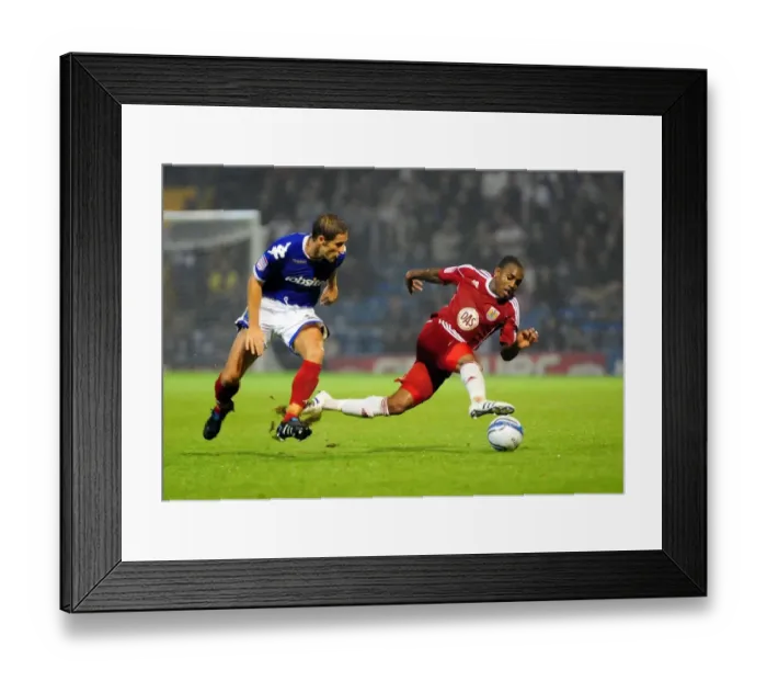 Framed Print : Bristol City's Danny Rose Fouled by Michael Brown in Portsmouth vs. Bristol City Championship Match, September 2010 Framed Print : Bristol City's Danny Rose Fouled by Michael Brown in Portsmouth vs. Bristol City Championship Match, September 2010