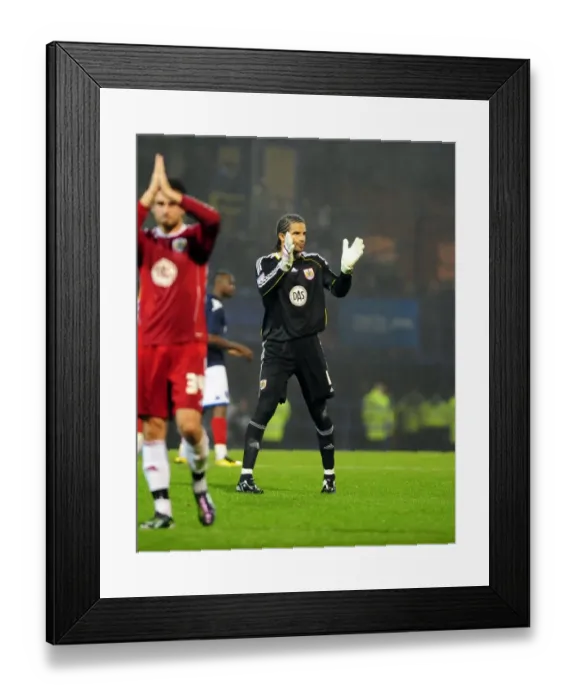 Framed Print : David James Gratifies Fans: Portsmouth vs. Bristol City Championship Clash (September 2010) Framed Print : David James Gratifies Fans: Portsmouth vs. Bristol City Championship Clash (September 2010)