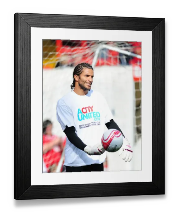 Framed Print : Bristol City's David James in Action vs Norwich City (October 2010)