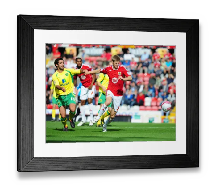 Framed Print : Clash of Titans: Bristol City vs. Norwich City (Season 10-11)