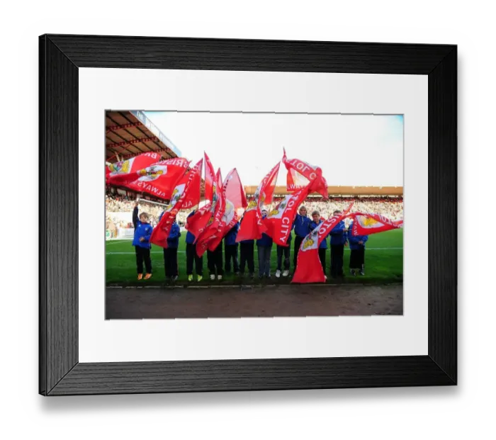 Framed Print : Football Rivalry: Bristol City vs Preston North End - Season 10-11