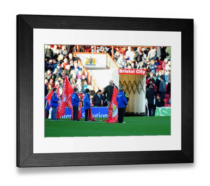 Framed Print : Football Rivalry: Bristol City vs Preston North End - Season 10-11 Framed Print : Football Rivalry: Bristol City vs Preston North End - Season 10-11