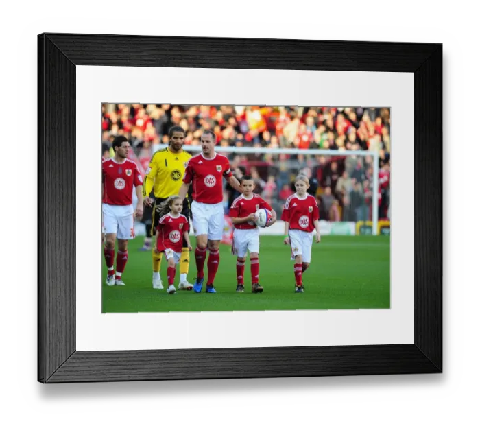 Framed Print : Bristol City vs Preston North End: A Football Showdown - Season 10-11 Framed Print : Bristol City vs Preston North End: A Football Showdown - Season 10-11