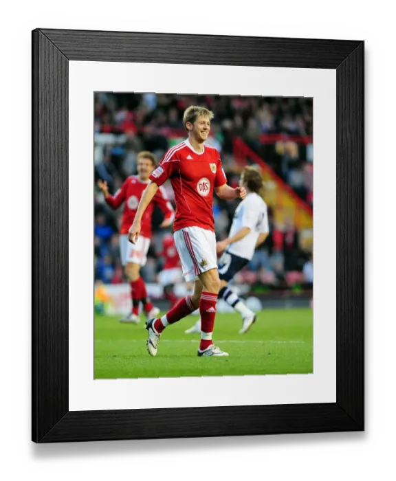 Framed Print : Bristol City's Jon Stead in Action against Preston North End - Championship Clash at Ashton Gate Stadium (06 / 11 / 2010) Framed Print : Bristol City's Jon Stead in Action against Preston North End - Championship Clash at Ashton Gate Stadium (06 / 11 / 2010)