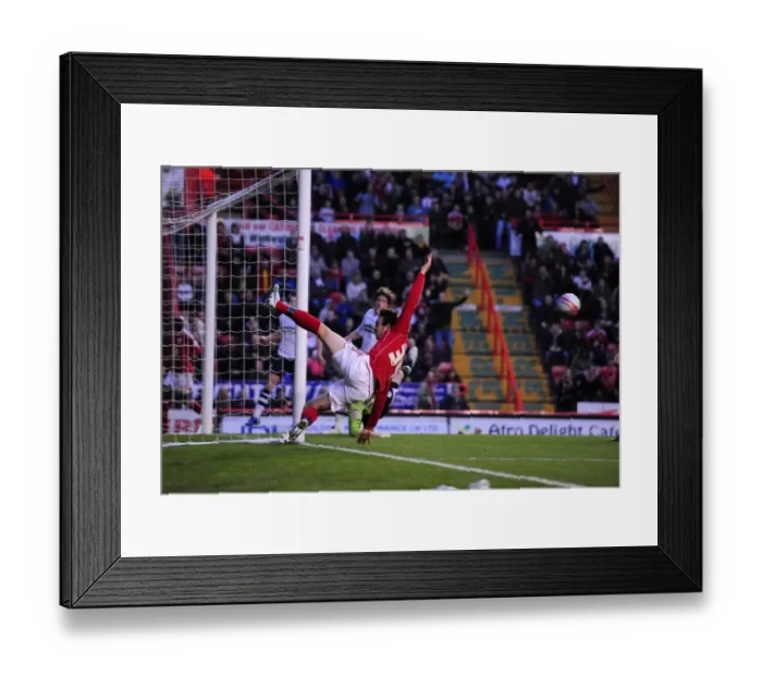 Framed Print : Brett Pitman's Last-Second Post Encounter: A Heart-Stopping Moment in the Bristol City vs Preston North End Championship Match, November 2010 Framed Print : Brett Pitman's Last-Second Post Encounter: A Heart-Stopping Moment in the Bristol City vs Preston North End Championship Match, November 2010