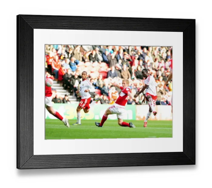 Framed Print : Bristol Citys Albert Adomah scores for Bristol City Framed Print : Bristol Citys Albert Adomah scores for Bristol City