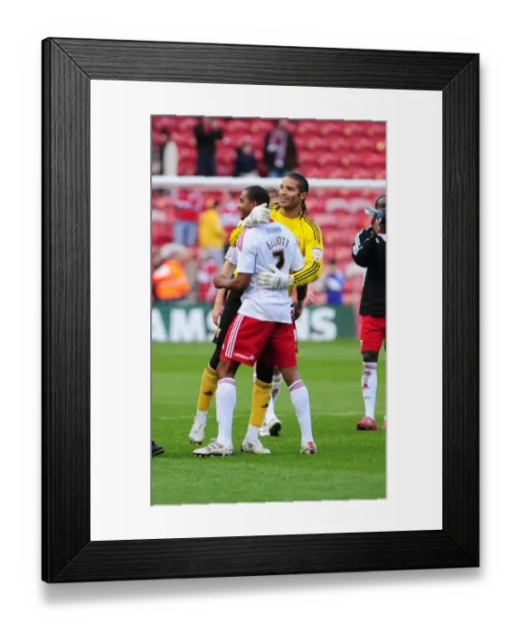 Framed Print : David James and Marvin Elliott: Celebrating the Match-Winning Moment for Bristol City (Middlesbrough vs. Bristol City) Framed Print : David James and Marvin Elliott: Celebrating the Match-Winning Moment for Bristol City (Middlesbrough vs. Bristol City)