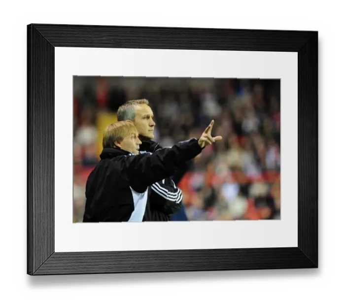 Framed Print : Keith Millen Focuses on the Game: Bristol City vs. Reading, Npower Championship, 19 / 10 / 2010 Framed Print : Keith Millen Focuses on the Game: Bristol City vs. Reading, Npower Championship, 19 / 10 / 2010