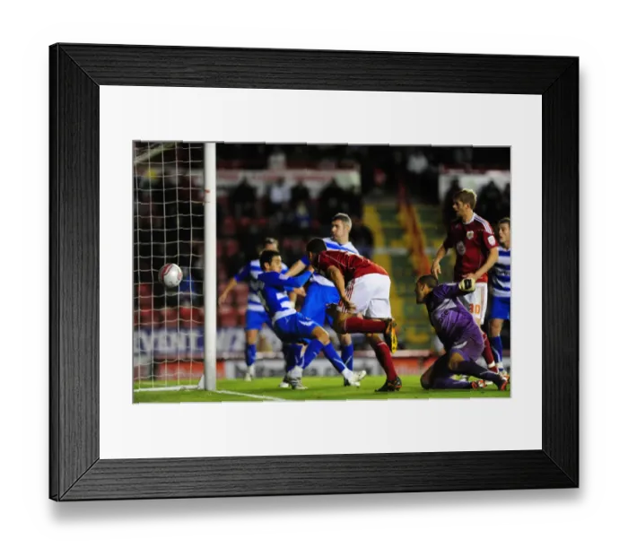 Framed Print : Steven Caulker in Action: Bristol City vs. Reading, Npower Championship, Ashton Gate, 19 / 10 / 2010