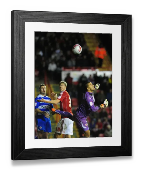 Framed Print : Bristol City's Jon Stead in Action: Npower Championship Showdown Against Reading at Ashton Gate (19 / 10 / 2010) Framed Print : Bristol City's Jon Stead in Action: Npower Championship Showdown Against Reading at Ashton Gate (19 / 10 / 2010)