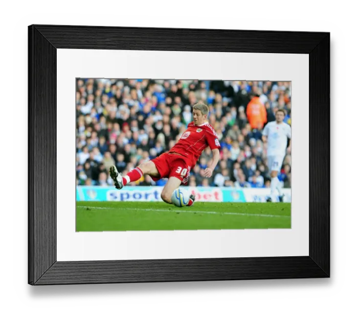 Framed Print : Leeds United v Bristol city