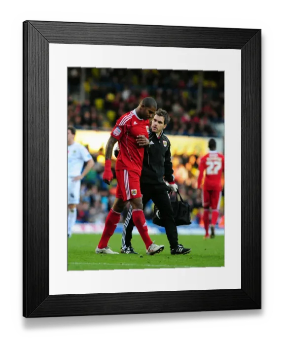 Framed Print : Season 10-11 Football Showdown: Leeds United vs. Bristol City Framed Print : Season 10-11 Football Showdown: Leeds United vs. Bristol City