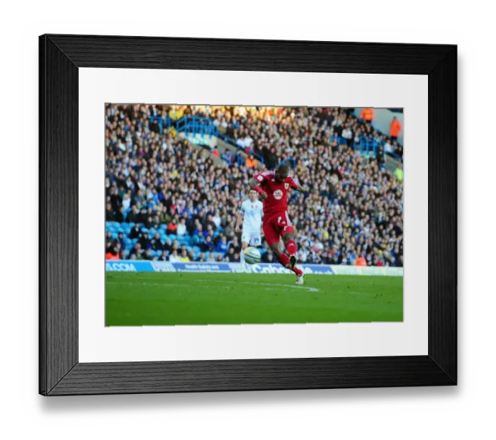 Framed Print : Marvin Elliott's Near-Miss: Leeds United vs. Bristol City Championship Clash (13 / 11 / 2010) Framed Print : Marvin Elliott's Near-Miss: Leeds United vs. Bristol City Championship Clash (13 / 11 / 2010)