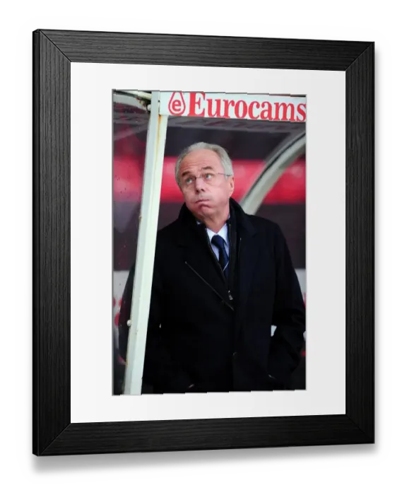 Framed Print : Bristol City vs Leicester City: 2010-11 Football Showdown - Season 10-11