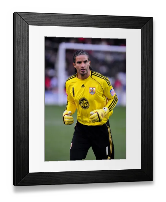 Framed Print : Bristol City vs. Leicester City: 2010-11 Football Showdown - Season 10-11