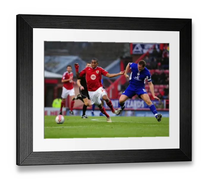 Framed Print : Bristol City vs. Leicester City: 2010-11 Football Showdown - Season 10-11