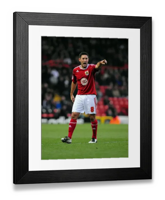 Framed Print : Bristol City vs Leicester City: 2010-11 Football Showdown - Season 10-11