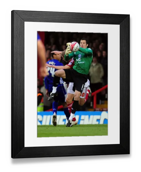 Framed Print : Bristol City vs Leicester City: 2010-11 Football Showdown - Season 10-11 Framed Print : Bristol City vs Leicester City: 2010-11 Football Showdown - Season 10-11