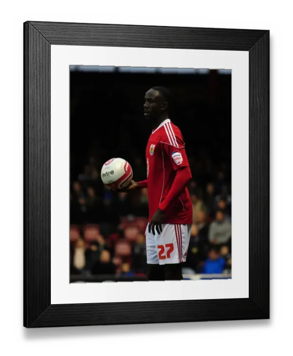 Framed Print : Bristol City vs Leicester City: 2010-11 Football Showdown - Season 10-11 Framed Print : Bristol City vs Leicester City: 2010-11 Football Showdown - Season 10-11