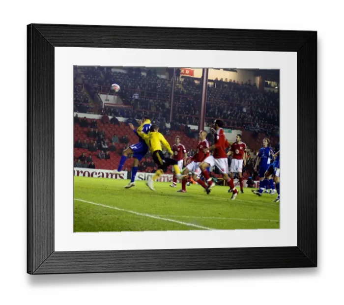 Framed Print : Bristol City vs Leicester City: 2010-11 Football Showdown - Season 10-11 Framed Print : Bristol City vs Leicester City: 2010-11 Football Showdown - Season 10-11