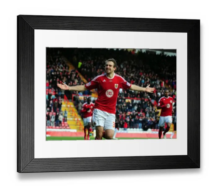 Framed Print : Brett Pitman Scores the Thrilling Opener: A Championship Match at Ashton Gate - November 27, 2010 (Bristol City vs Sheffield United) Framed Print : Brett Pitman Scores the Thrilling Opener: A Championship Match at Ashton Gate - November 27, 2010 (Bristol City vs Sheffield United)