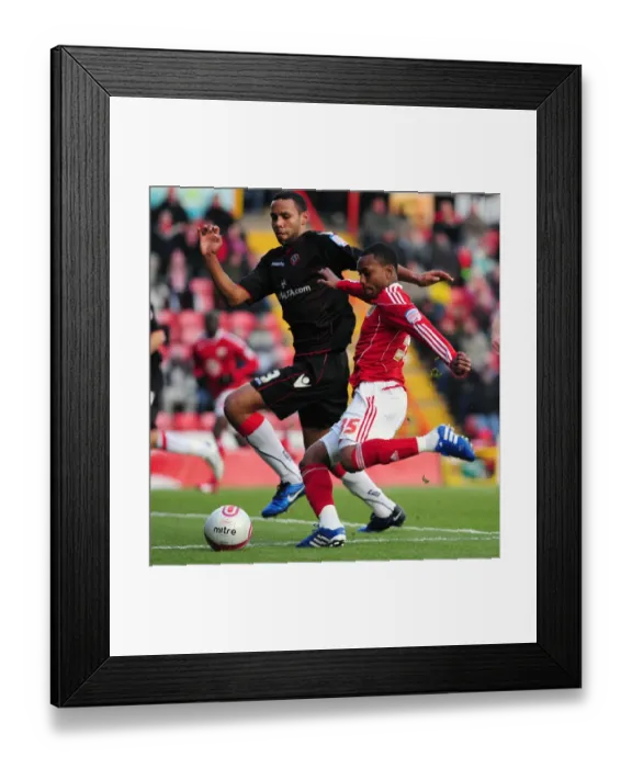 Framed Print : Bristol City's Danny Rose Shoots in Championship Clash Against Sheffield United, 2010 Framed Print : Bristol City's Danny Rose Shoots in Championship Clash Against Sheffield United, 2010