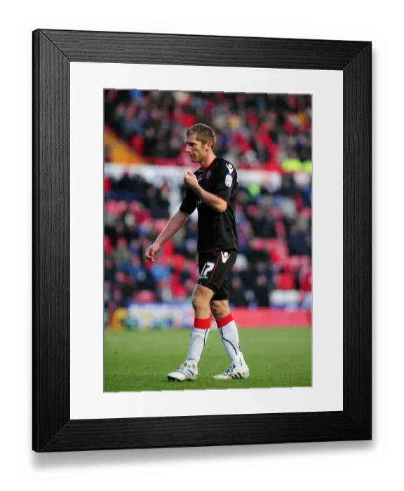 Framed Print : Red Card for Cresswell: Bristol City vs Sheffield United (Nov. 27, 2010, Championship)