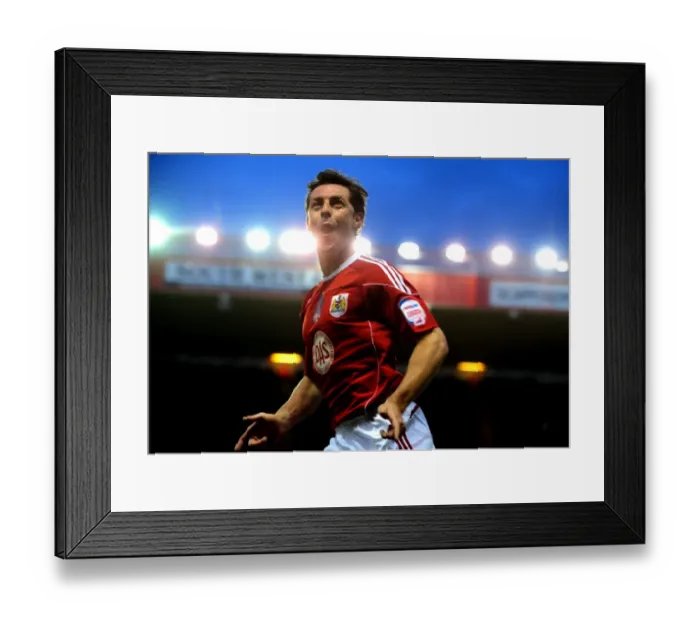 Framed Print : McAllister's Stunning Corner-kick: Championship Clash - Bristol City vs. Sheffield United (November 2010)