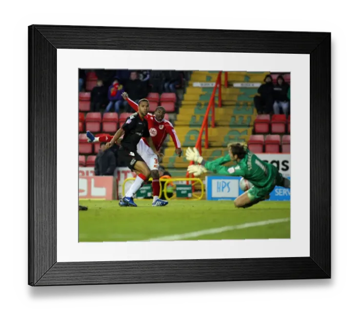Framed Print : Bristol City's Danny Rose Thwarted by Steve Simonsen: Championship Showdown between Bristol City and Sheffield United (November 27, 2010) Framed Print : Bristol City's Danny Rose Thwarted by Steve Simonsen: Championship Showdown between Bristol City and Sheffield United (November 27, 2010)