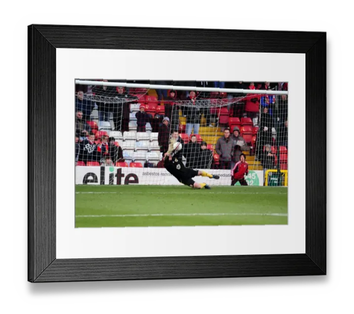 Framed Print : Bristol City vs Sheffield United: A Football Showdown - Season 10-11 Framed Print : Bristol City vs Sheffield United: A Football Showdown - Season 10-11