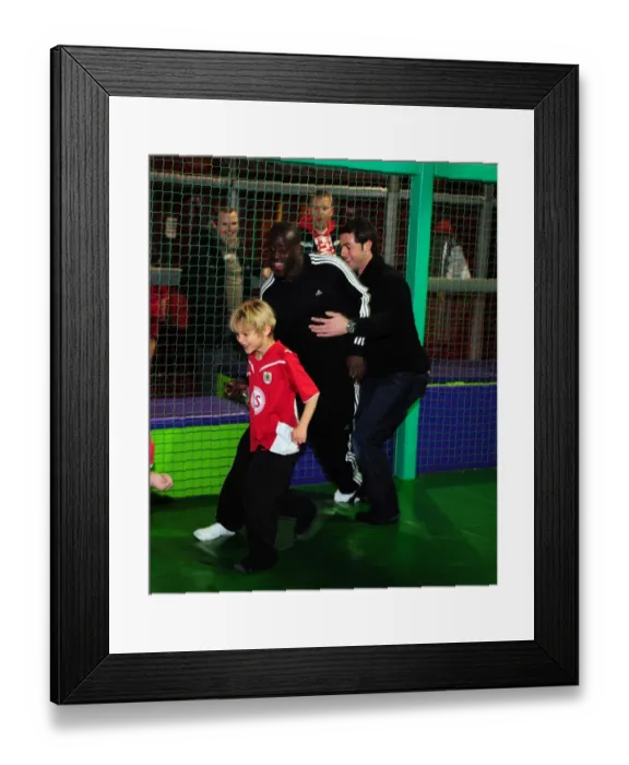 Framed Print : Bristol City Bristol City Redz: City Redz Christmas Party Framed Print : Bristol City Bristol City Redz: City Redz Christmas Party