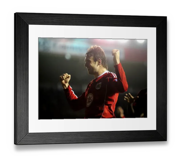 Framed Print : Brett Pitman's Euphoric Goal: Championship Clash - Bristol City vs. Derby County (11-12-2010, Ashton Gate Stadium)