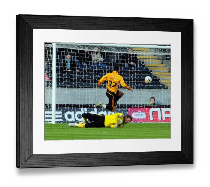 Framed Print : Hull City vs. Bristol City: Cameron Stewart Narrowly Misses Goal (Championship Football, 18 / 12 / 2010) Framed Print : Hull City vs. Bristol City: Cameron Stewart Narrowly Misses Goal (Championship Football, 18 / 12 / 2010)