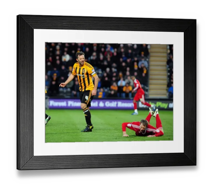 Framed Print : Ian Ashbee's Heated Clash with David Clarkson: Hull City vs. Bristol City, Championship Match, 18th December 2010 Framed Print : Ian Ashbee's Heated Clash with David Clarkson: Hull City vs. Bristol City, Championship Match, 18th December 2010