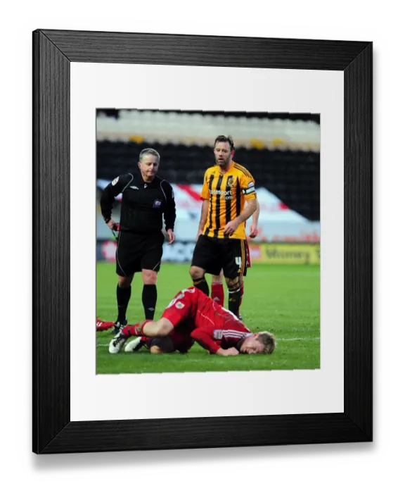 Framed Print : Christian Ribeiro Foul by Ian Ashbee: Hull City vs. Bristol City Championship Clash (18 / 12 / 2010) Framed Print : Christian Ribeiro Foul by Ian Ashbee: Hull City vs. Bristol City Championship Clash (18 / 12 / 2010)
