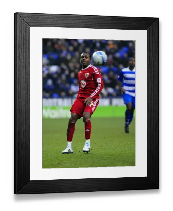 Framed Print : Danny Rose in Action: Reading vs. Bristol City Championship Clash (26 / 12 / 2010) Framed Print : Danny Rose in Action: Reading vs. Bristol City Championship Clash (26 / 12 / 2010)