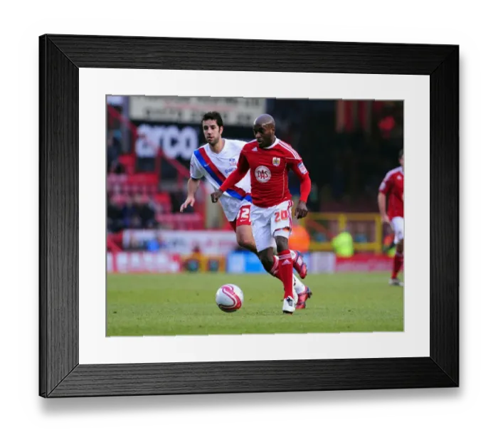 Framed Print : Bristol City's Jamal Campbell-Ryce in Action against Crystal Palace (28-12-2010, Championship, Ashton Gate Stadium) Framed Print : Bristol City's Jamal Campbell-Ryce in Action against Crystal Palace (28-12-2010, Championship, Ashton Gate Stadium)