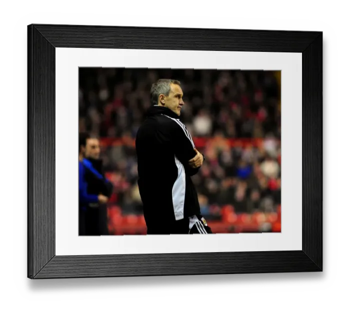 Framed Print : Bristol City FC: Keith Miljen in Action against Crystal Palace (28-12-2010, Championship) Framed Print : Bristol City FC: Keith Miljen in Action against Crystal Palace (28-12-2010, Championship)