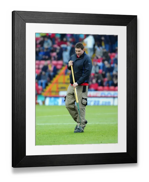 Framed Print : Bristol City vs. Crystal Palace: A Football Rivalry - Season 10-11 Framed Print : Bristol City vs. Crystal Palace: A Football Rivalry - Season 10-11