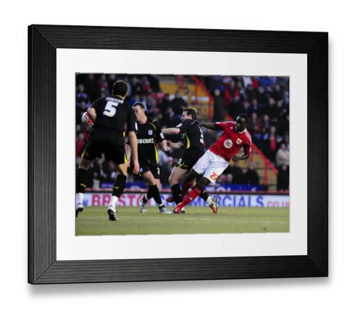 Framed Print : Bristol City's Albert Adomah Narrowly Misses Championship Goal Against Cardiff City (January 1, 2011) Framed Print : Bristol City's Albert Adomah Narrowly Misses Championship Goal Against Cardiff City (January 1, 2011)