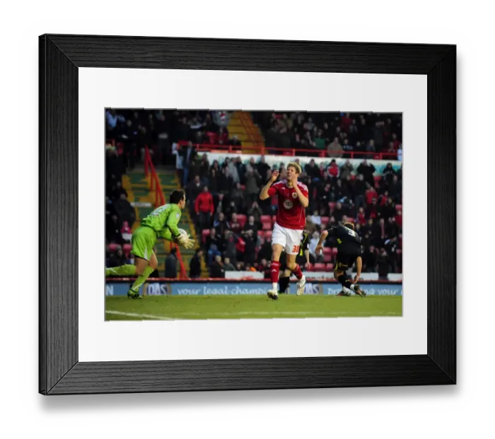 Framed Print : Frustration for Jon Stead as Bristol City and Cardiff Clash in Championship Match, 01 / 01 / 2011 Framed Print : Frustration for Jon Stead as Bristol City and Cardiff Clash in Championship Match, 01 / 01 / 2011